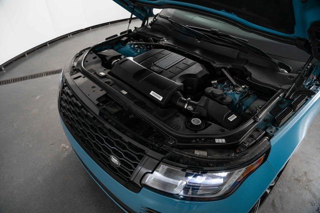 Used 2021 Land Rover Range Rover Autobiography Fifty Edition image 32