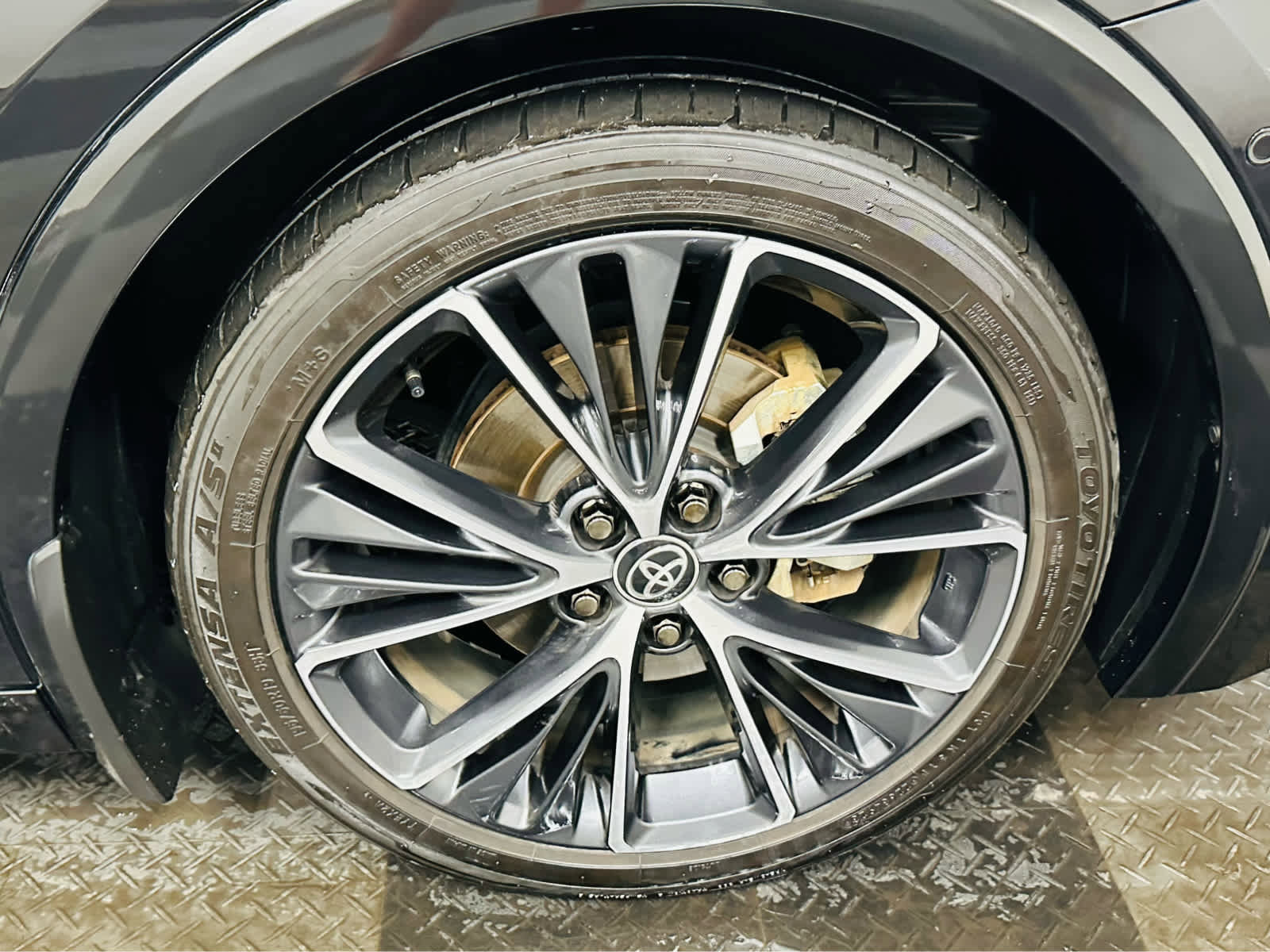 Used 2024 Toyota Prius Limited image 28