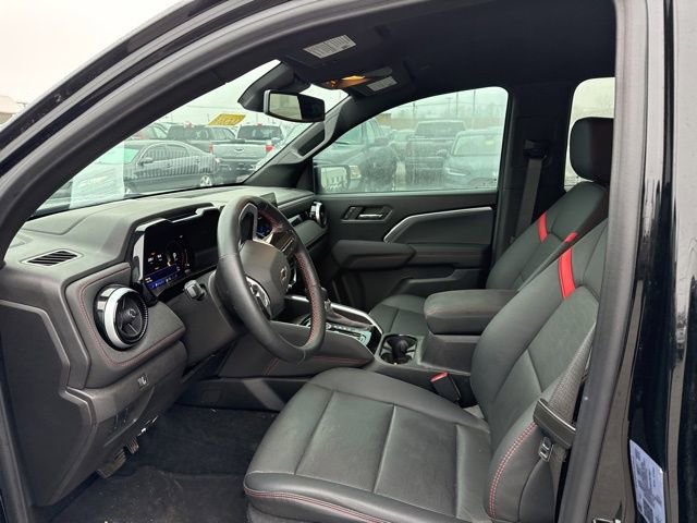 Used 2024 Chevrolet Colorado Z71 w/ Z71 Convenience Package 2 image 13