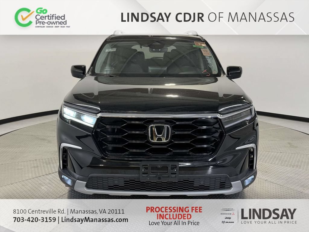 Used 2023 Honda Pilot Touring image 3