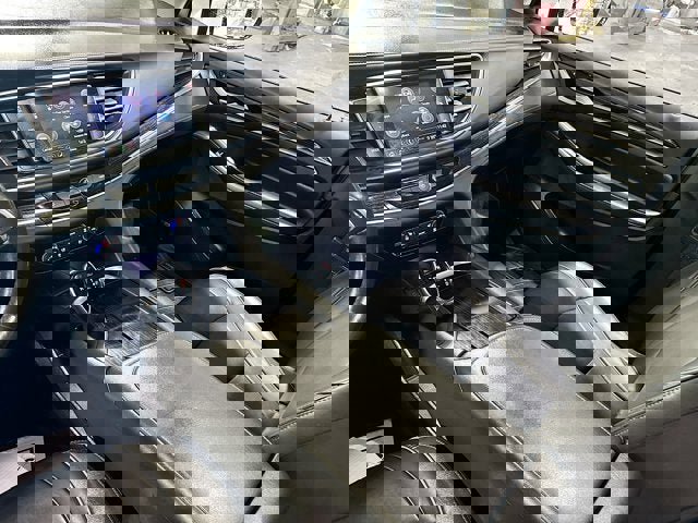 Used 2021 Buick Enclave Avenir w/ Avenir Technology Package image 21