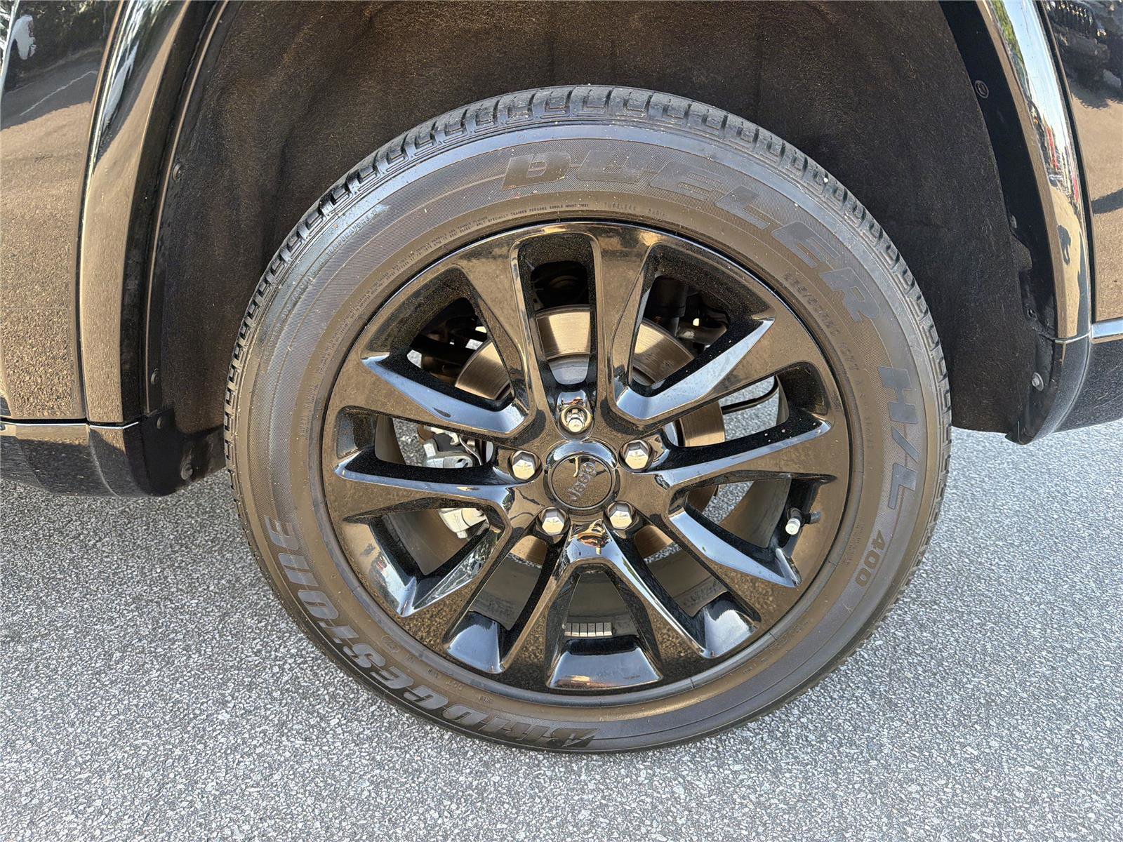 Used 2021 Jeep Grand Cherokee Laredo X image 20