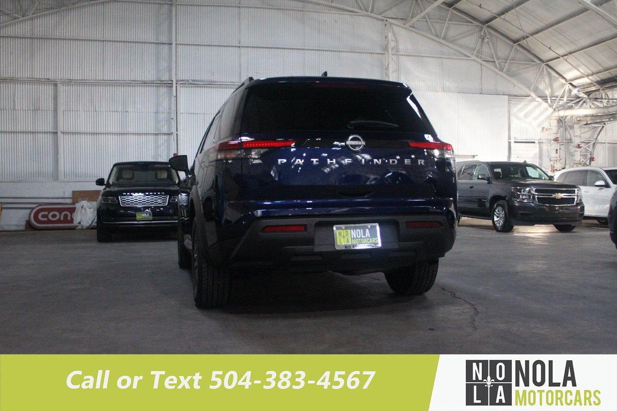 Used 2024 Nissan Pathfinder SV image 13