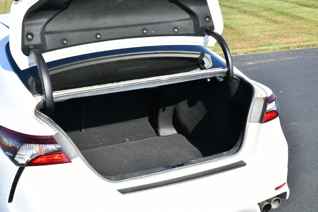 Used 2023 Toyota Camry SE FWD image 25