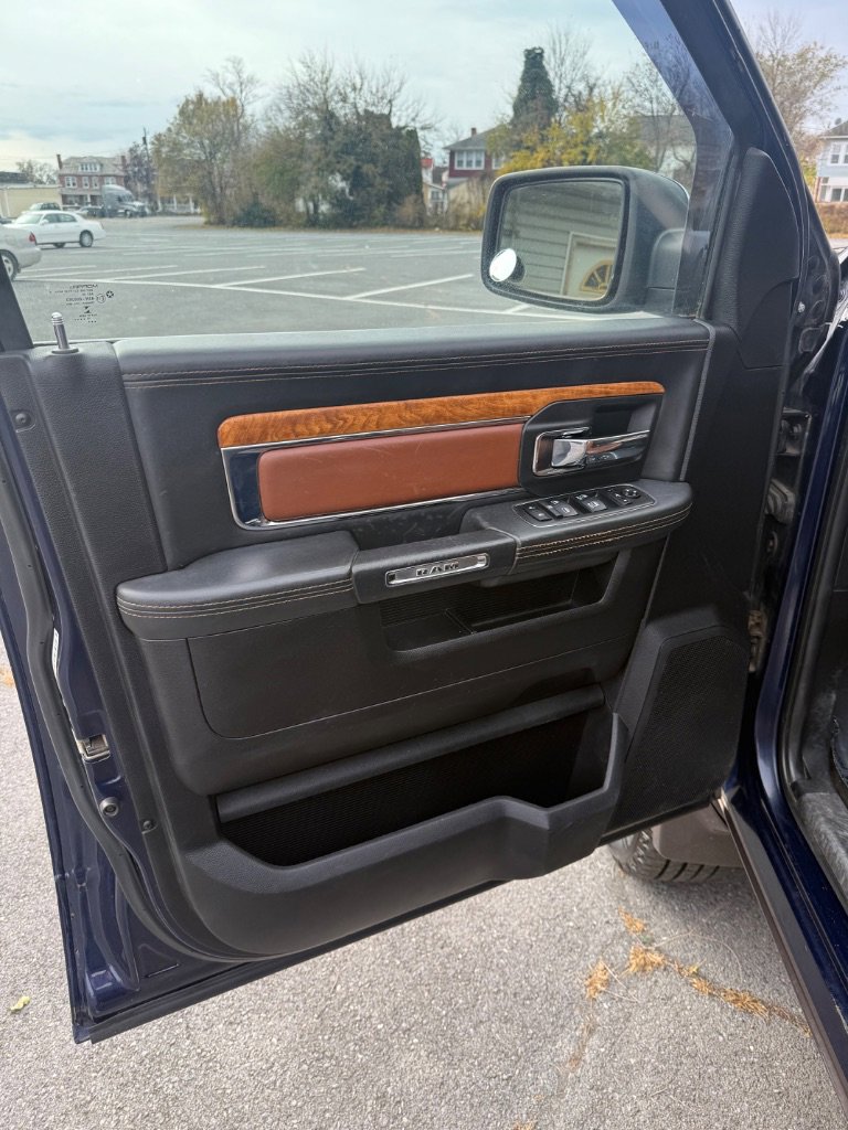 Used 2018 RAM 2500 Longhorn w/ Convenience Group image 11