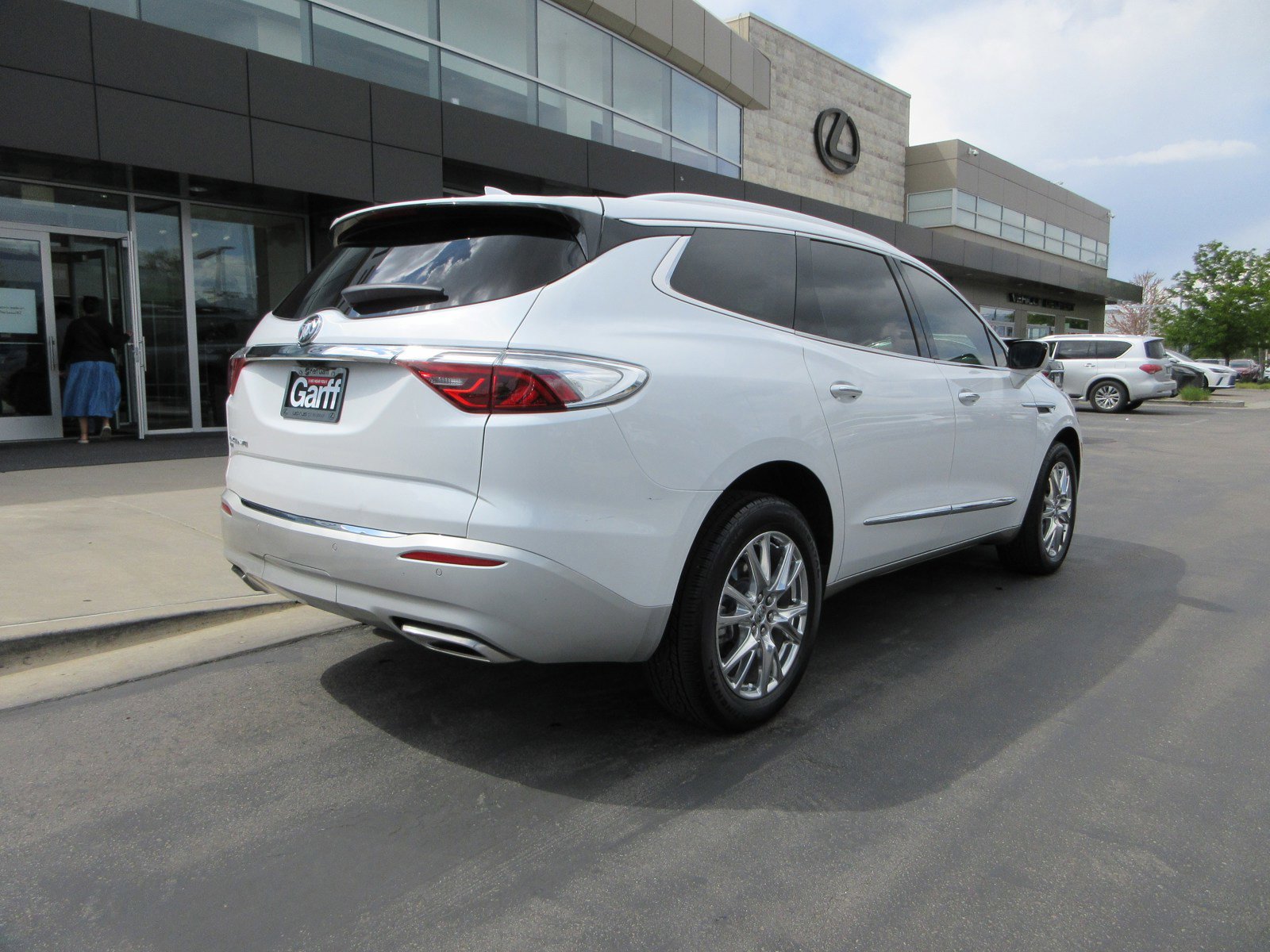 Used 2023 Buick Enclave Premium w/ Experience Buick Package AWD/4WD image 9