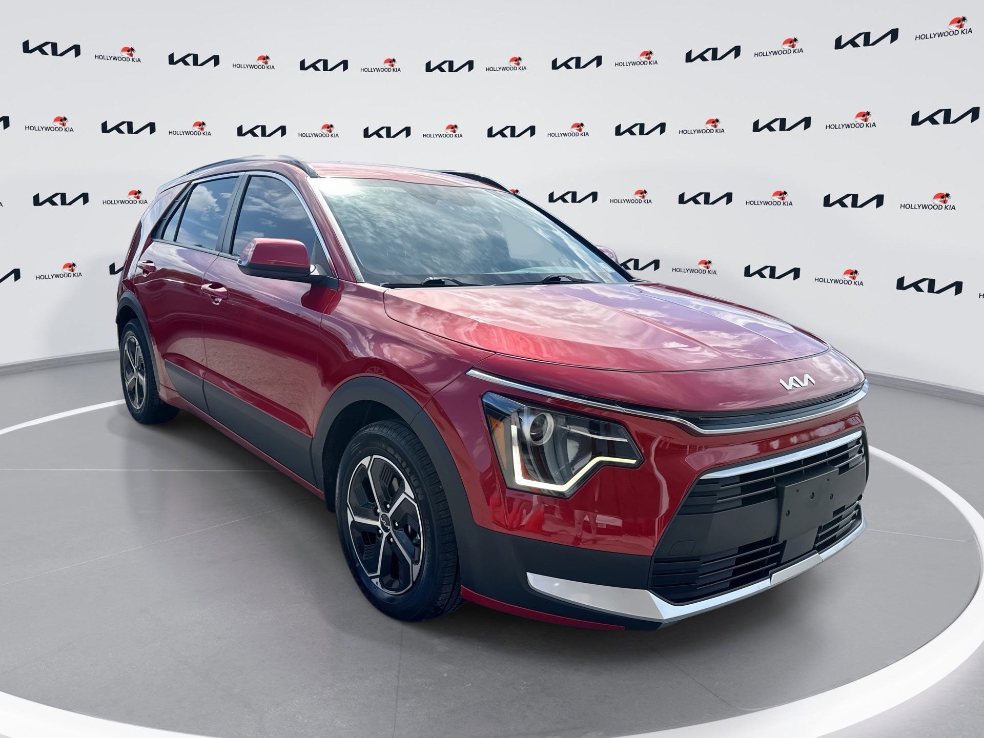 Used 2023 Kia Niro EX