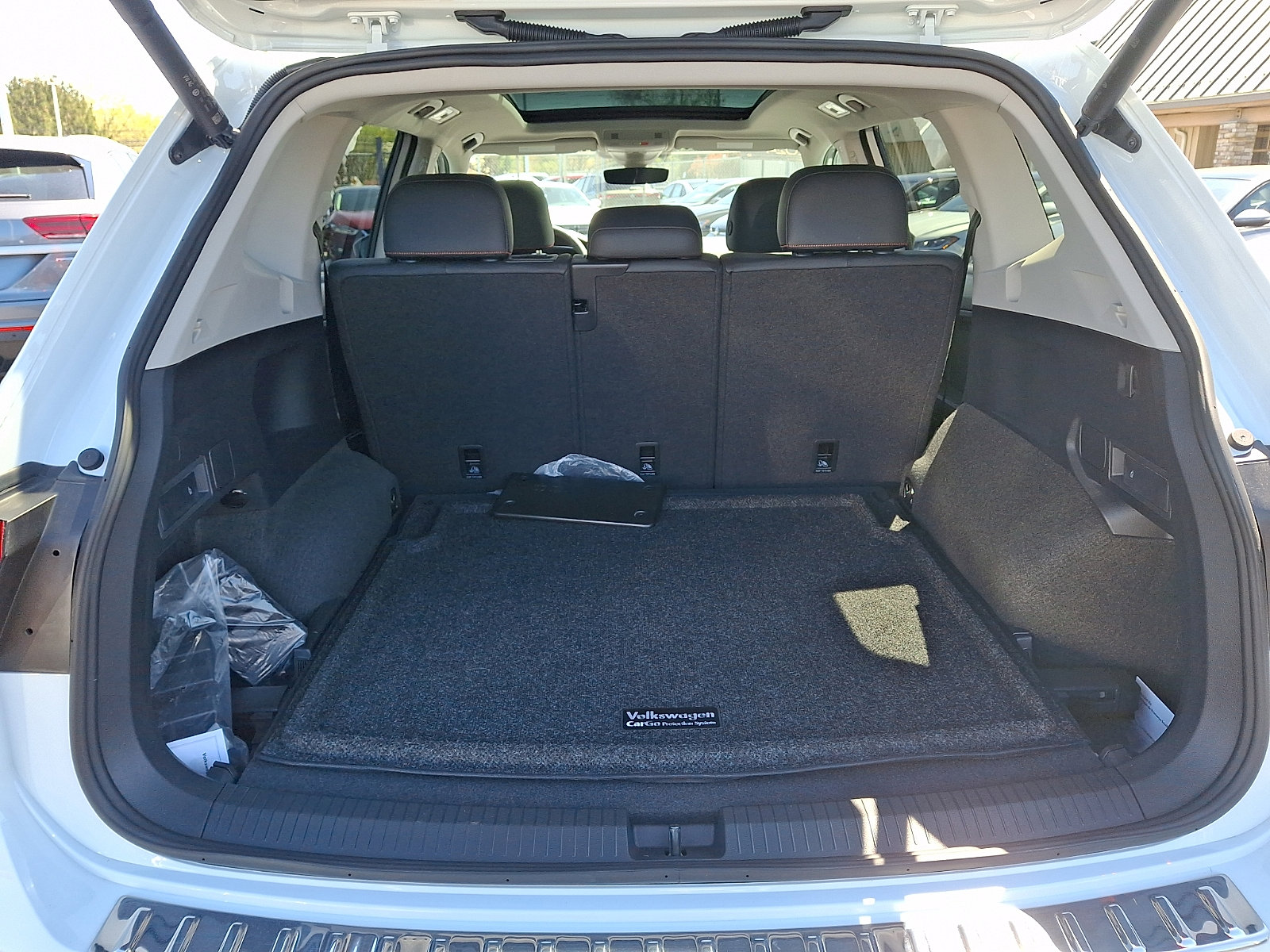 Certified 2024 Volkswagen Tiguan Wolfsburg Edition image 28