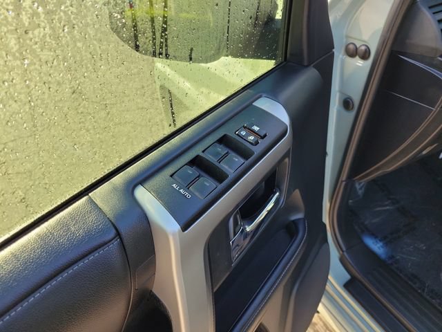 Used 2023 Toyota 4Runner TRD Sport AWD/4WD image 15
