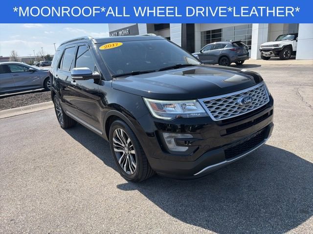 Used 2017 Ford Explorer Platinum image 3