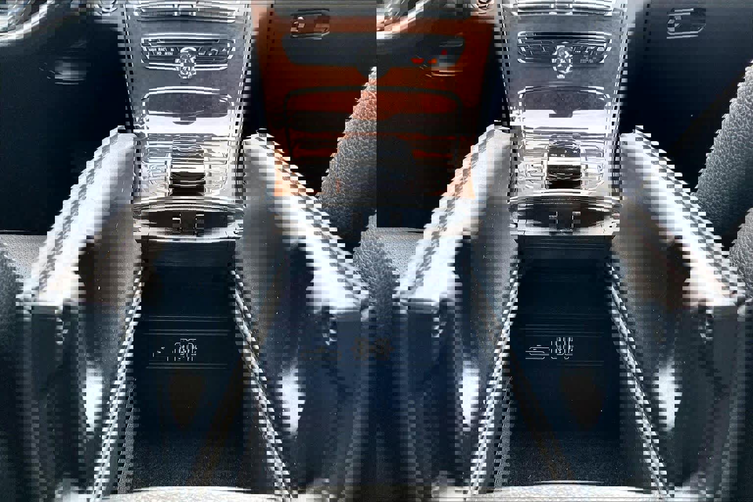 Used 2015 Mercedes-Benz C 300 4MATIC Sedan image 34