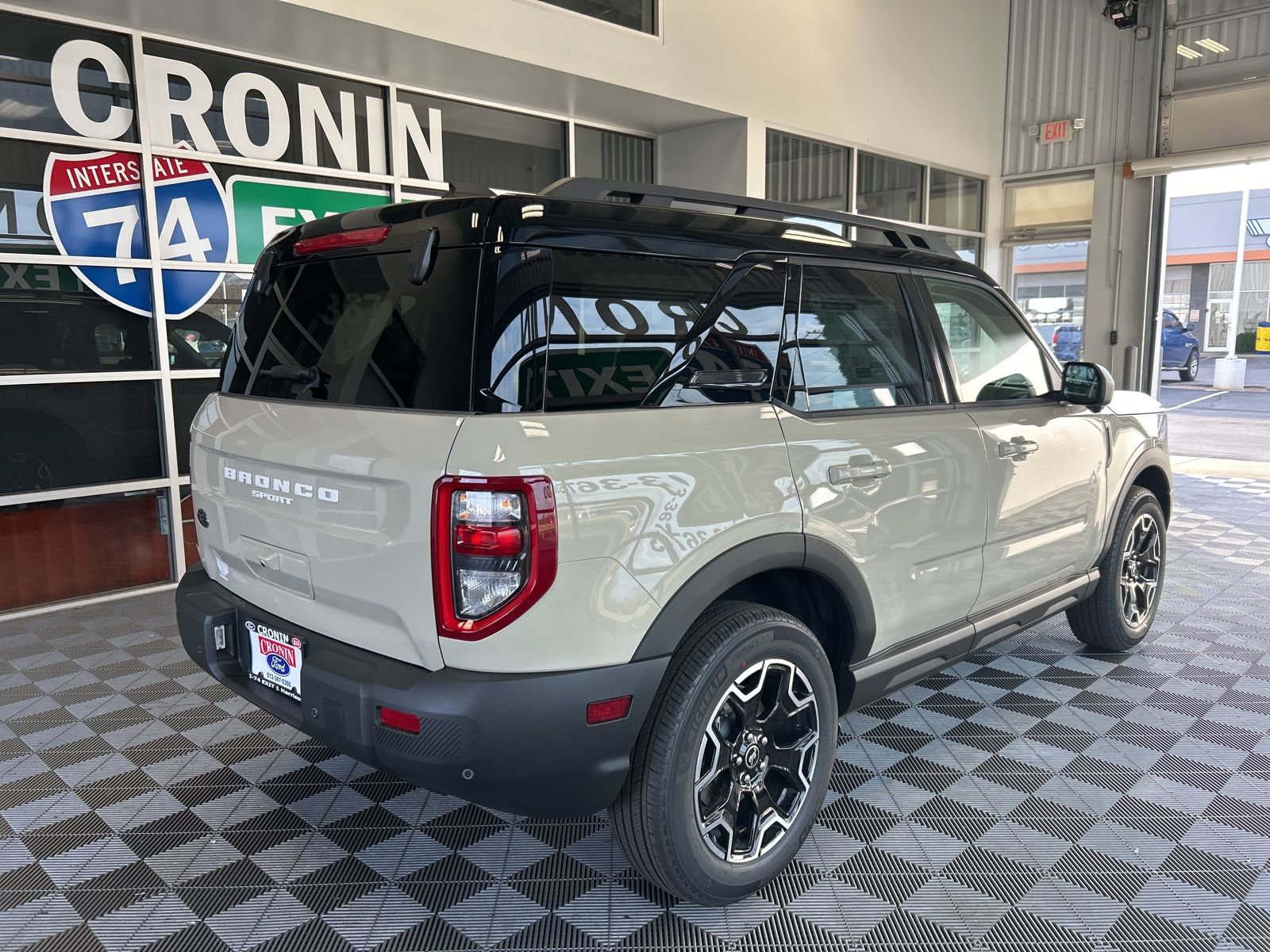 New 2025 Ford Bronco Sport Outer Banks w/ Outer Banks Tech Package+ image 6