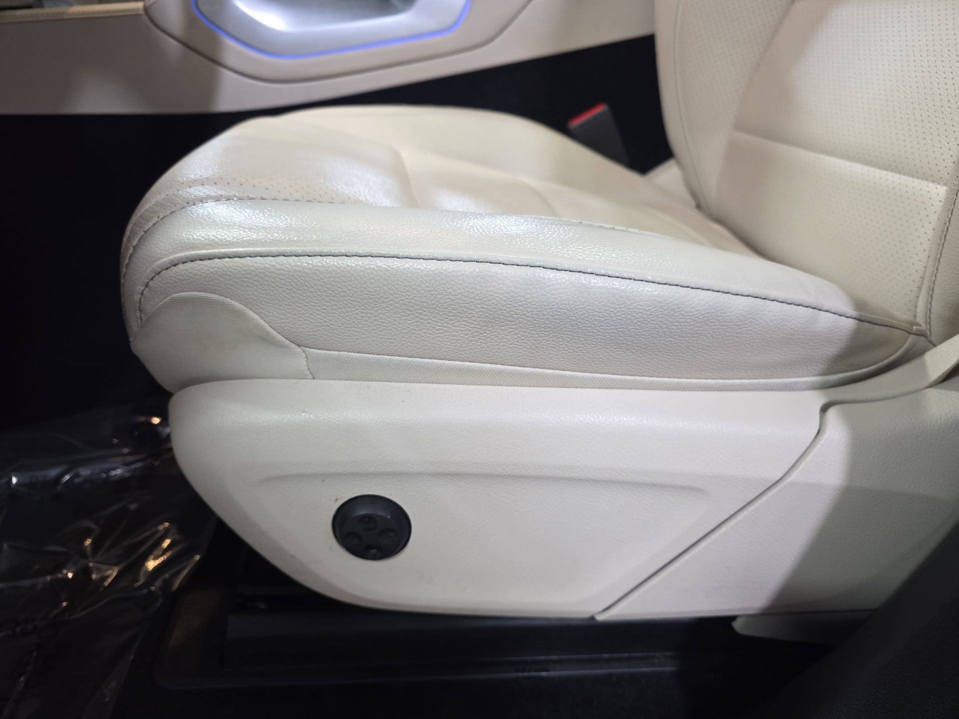 Used 2021 Mercedes-Benz GLE 350 4MATIC image 28