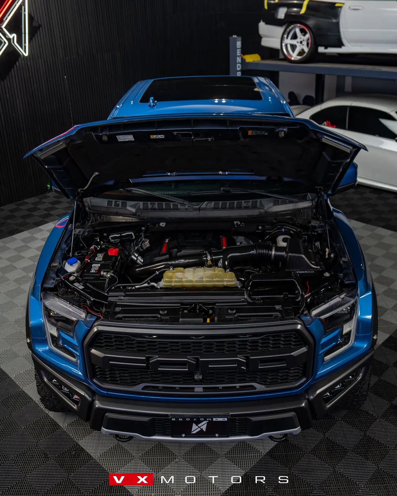 Used 2019 Ford F150 Raptor w/ Equipment Group 802A Luxury image 5