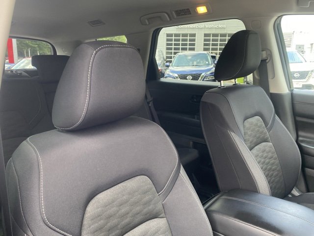 Certified 2024 Nissan Pathfinder SV image 29