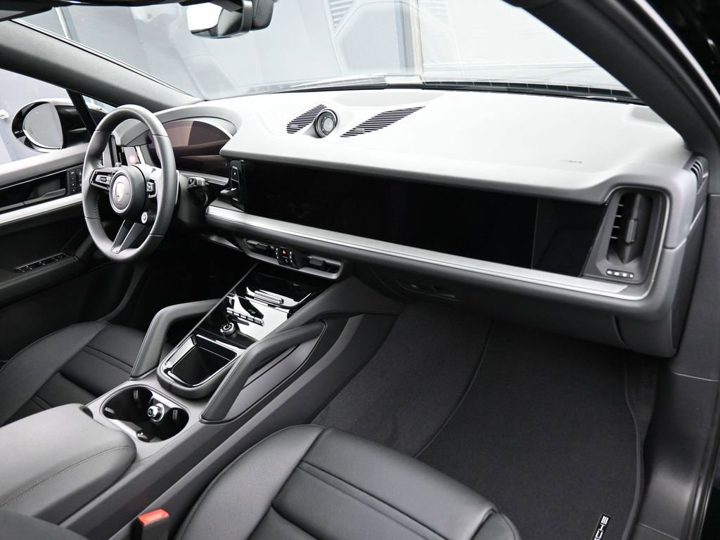 New 2026 Porsche Cayenne S image 32