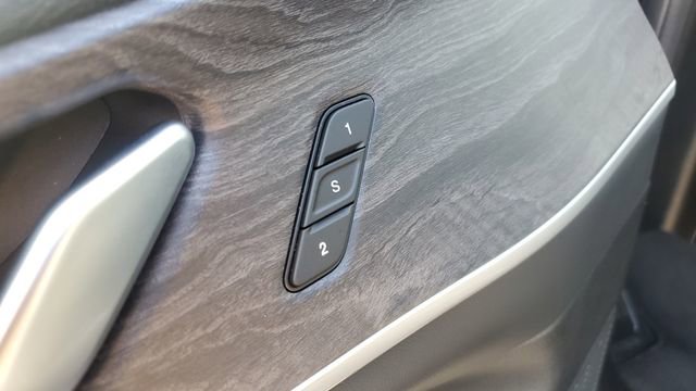 Certified 2023 Jeep Grand Cherokee L Limited w/ Trailer Tow Group (B) image 6