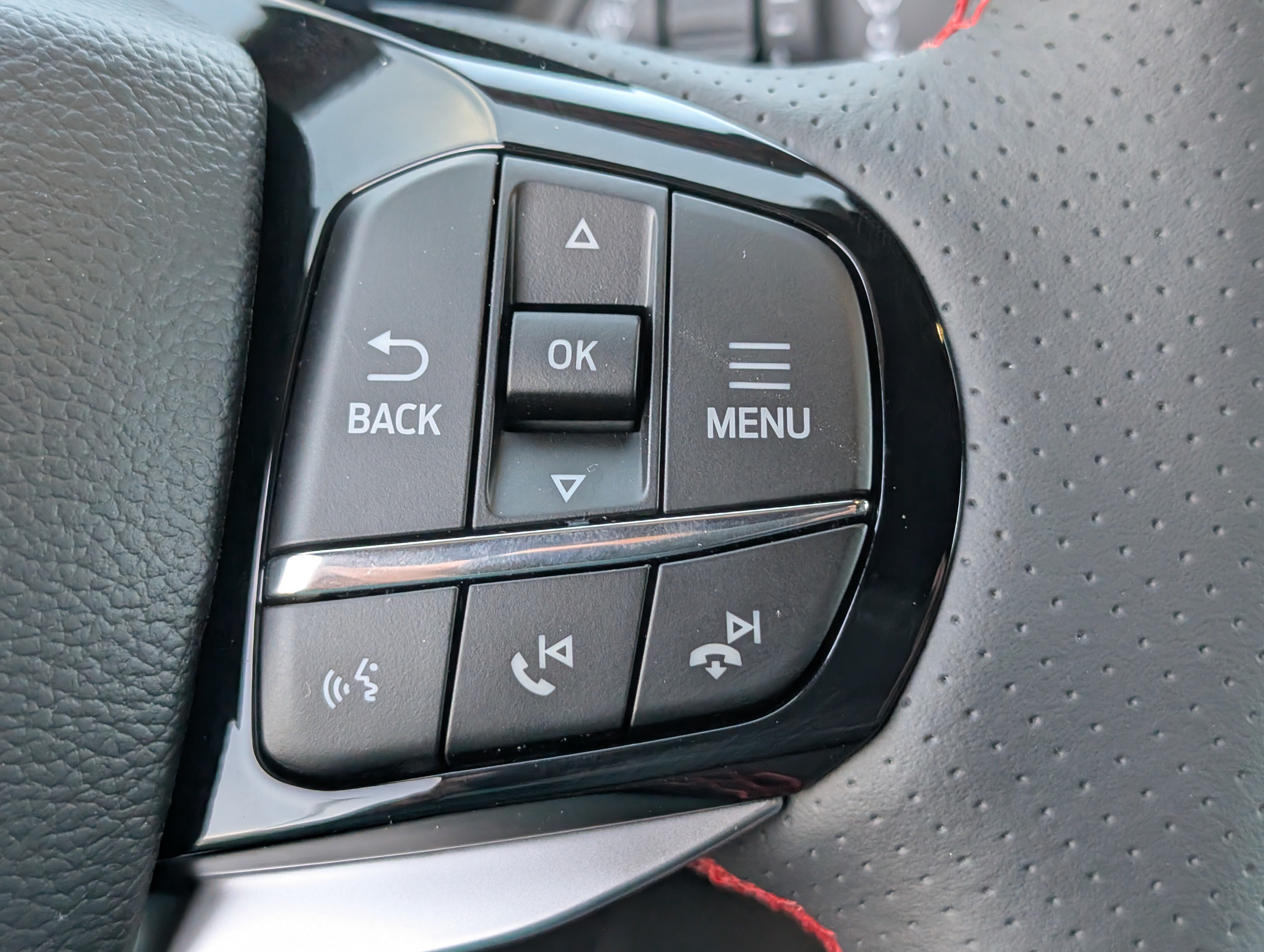 New 2026 Ford Explorer ST-Line RWD image 20