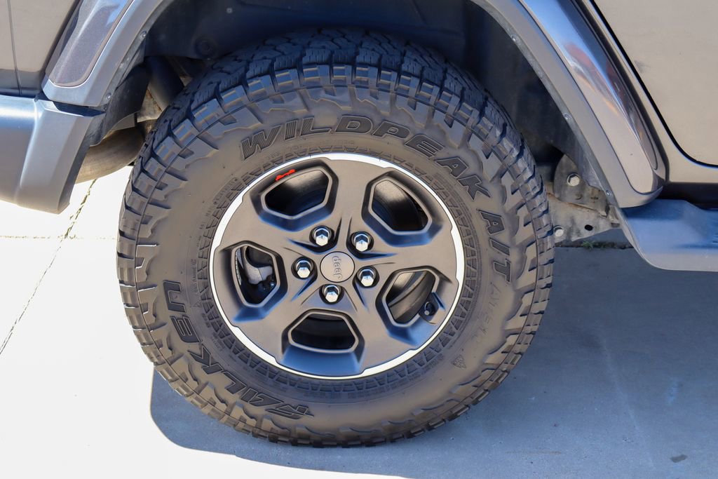 Used 2019 Jeep Wrangler Unlimited Sahara w/ Safety Group AWD/4WD image 29