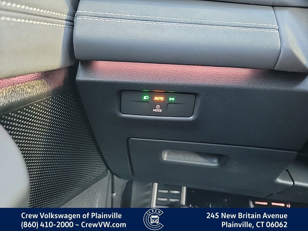 New 2026 Volkswagen Tiguan SE R-Line image 10