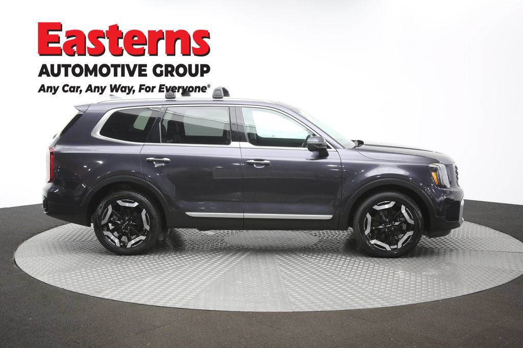 Used 2025 Kia Telluride S AWD/4WD image 46