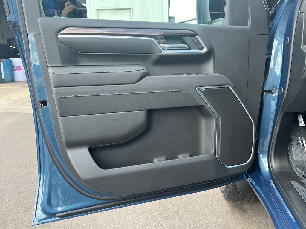 New 2026 Chevrolet Silverado 3500 LT AWD/4WD image 10