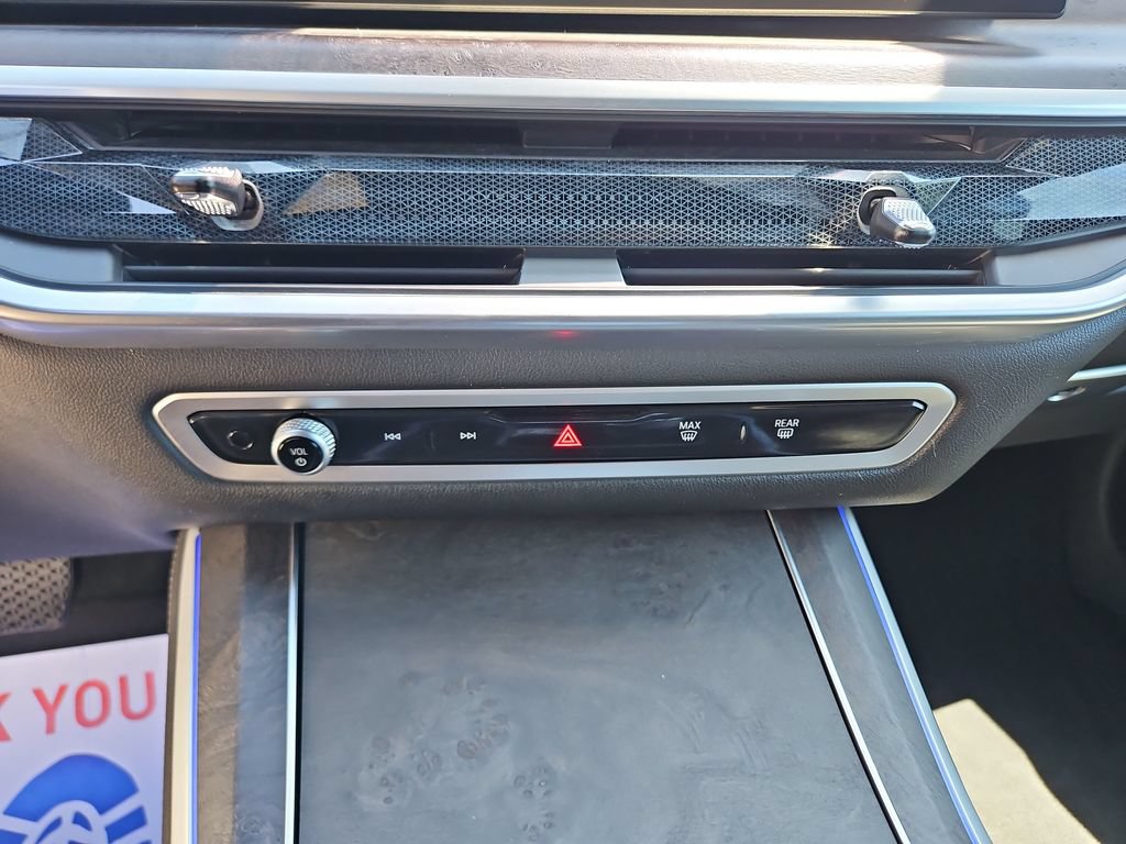 Used 2024 BMW X5 xDrive40i AWD/4WD image 19