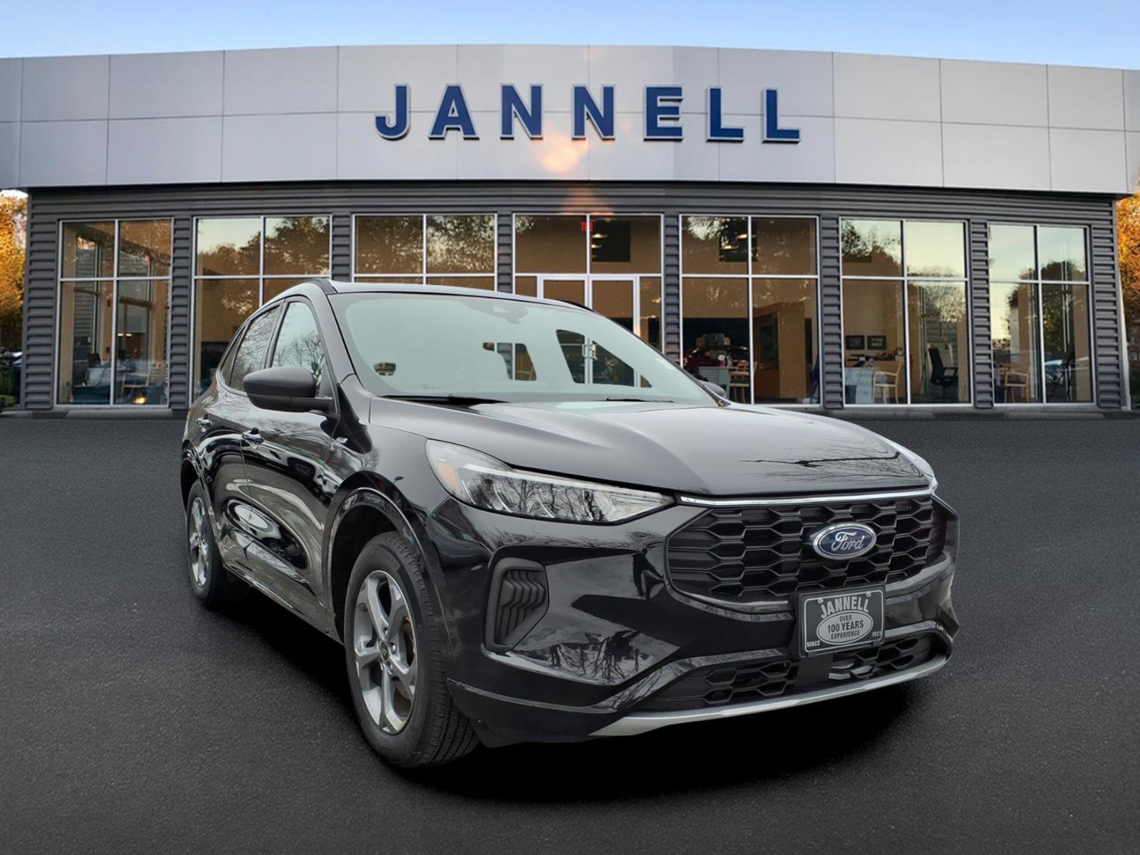 Used 2023 Ford Escape ST-Line w/ Tech Pack #1 image 3