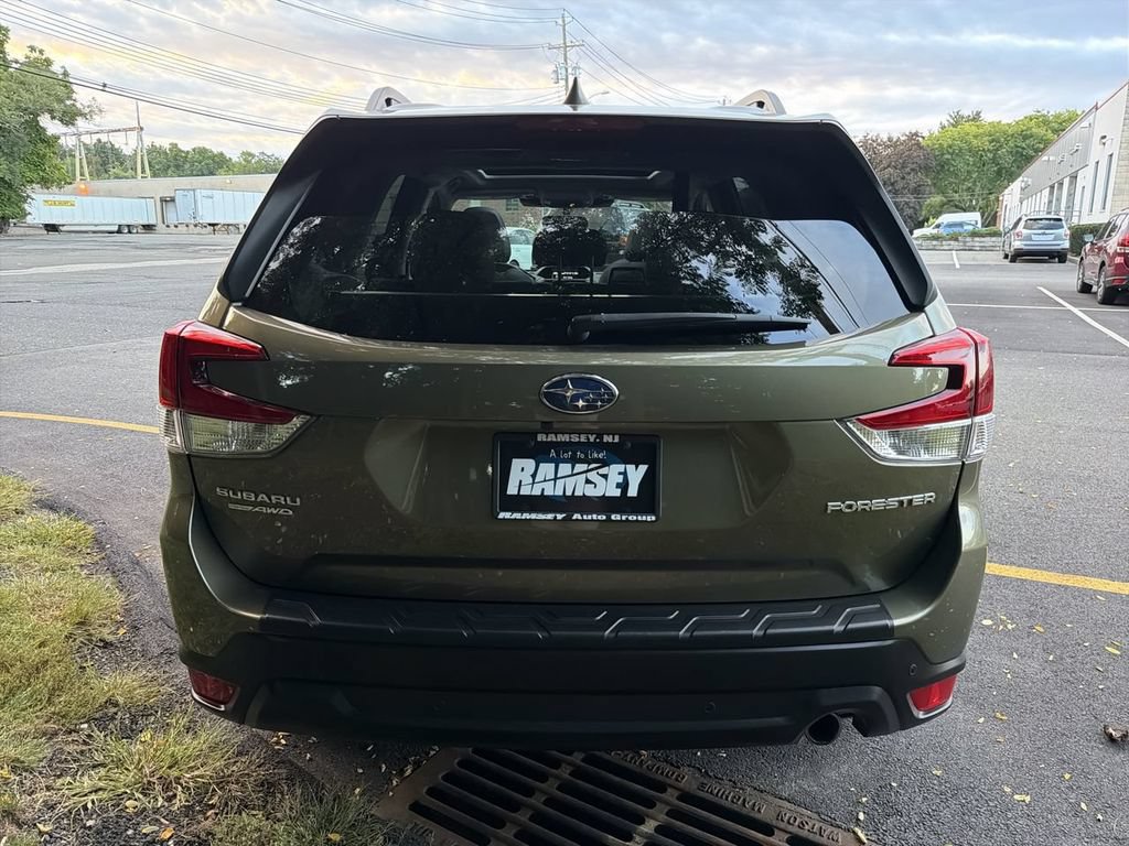 Certified 2022 Subaru Forester Limited AWD/4WD image 26