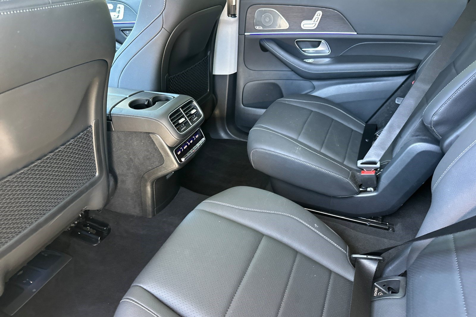 Used 2026 Mercedes-Benz GLS 450 4MATIC image 28