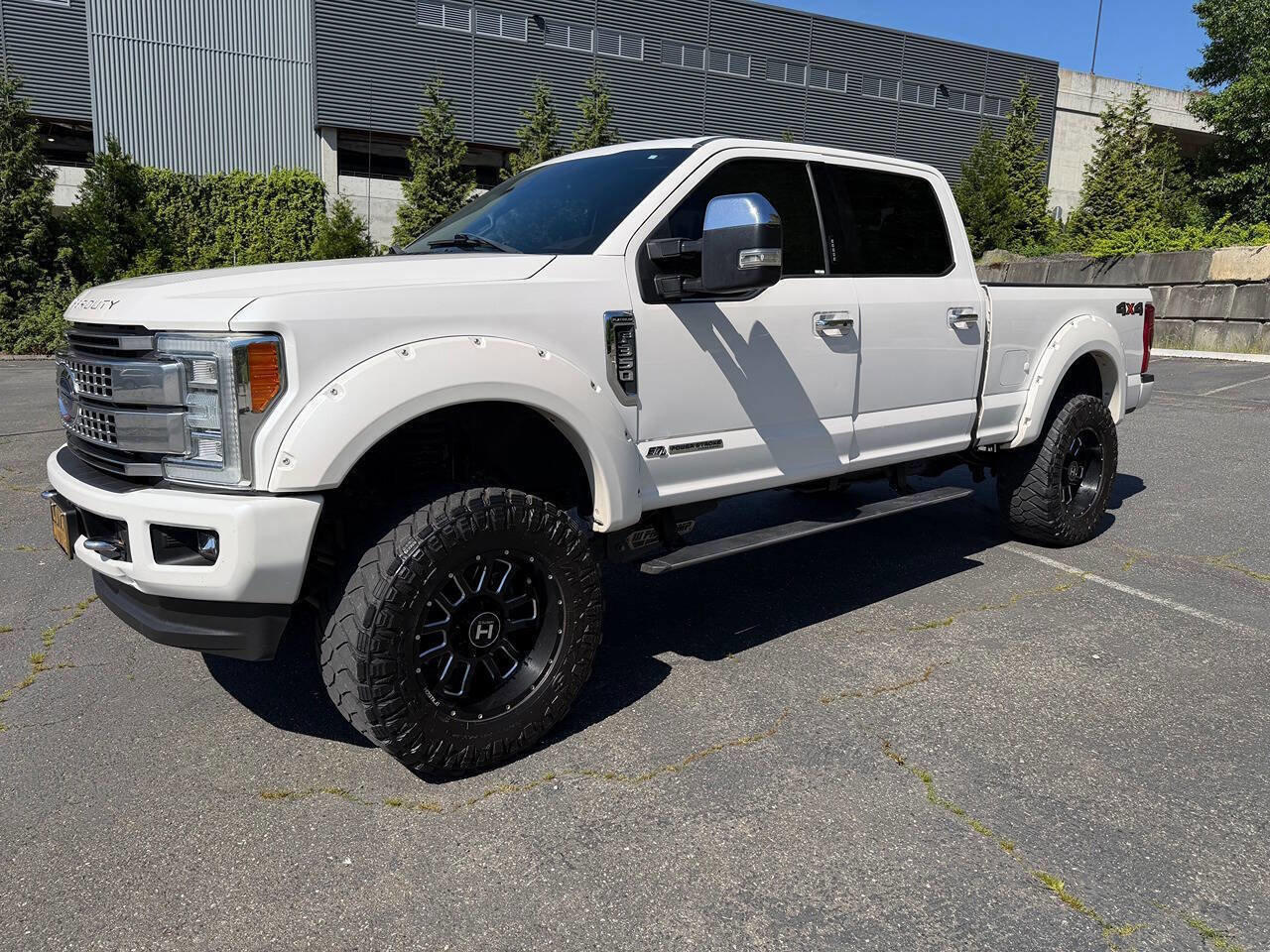 Used 2017 Ford F350 Platinum AWD/4WD image 10