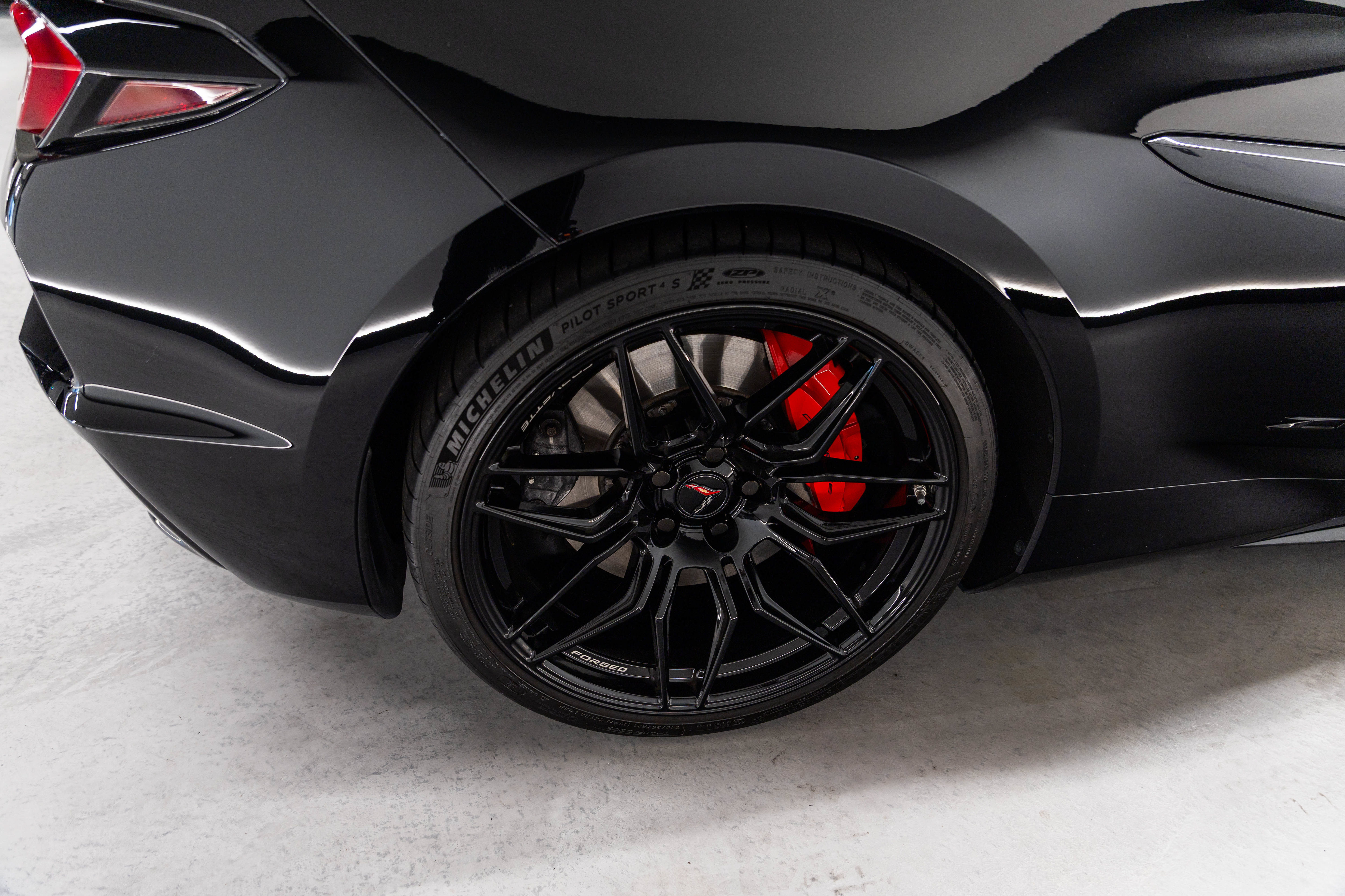 Used 2023 Chevrolet Corvette Z06 RWD image 8