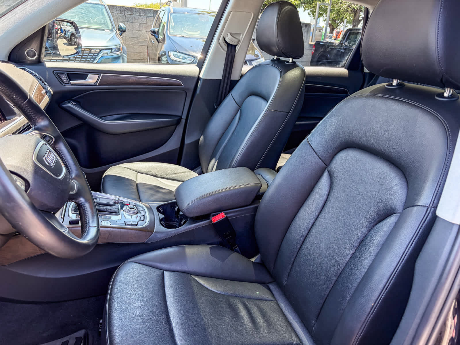 Used 2016 Audi Q5 2.0T Premium Plus w/ Technology Package AWD/4WD image 16