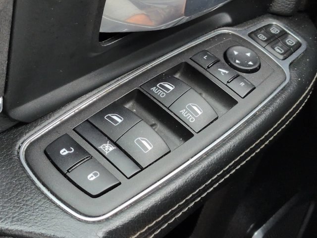 Used 2024 RAM 2500 Laramie w/ Sport Appearance Package AWD/4WD image 31