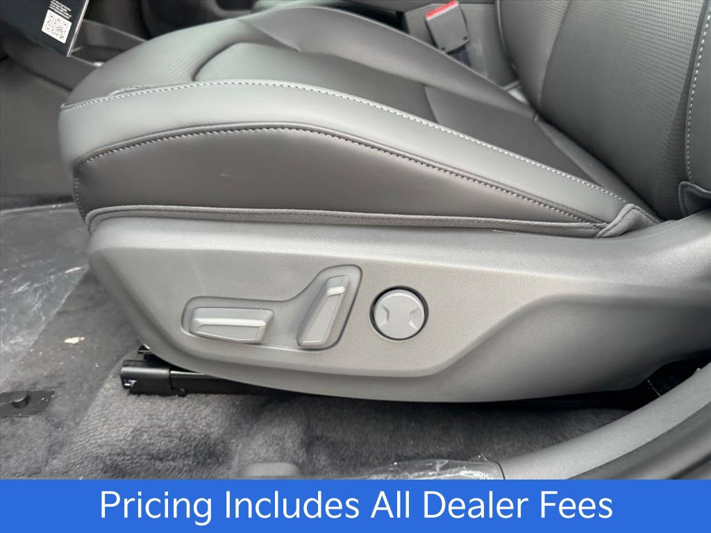 New 2027 Kia EV3 Wind FWD image 13