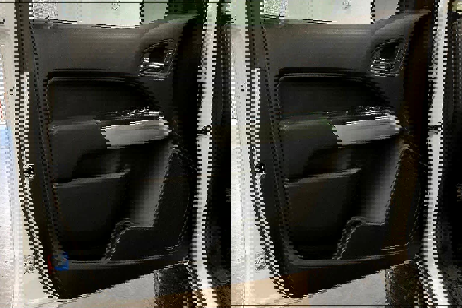 Used 2021 Chevrolet Colorado ZR2 w/ Colorado ZR2 Bison Edition image 24