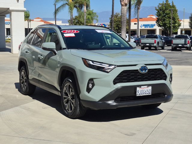 Used 2023 Toyota RAV4 XLE Premium AWD/4WD image 3