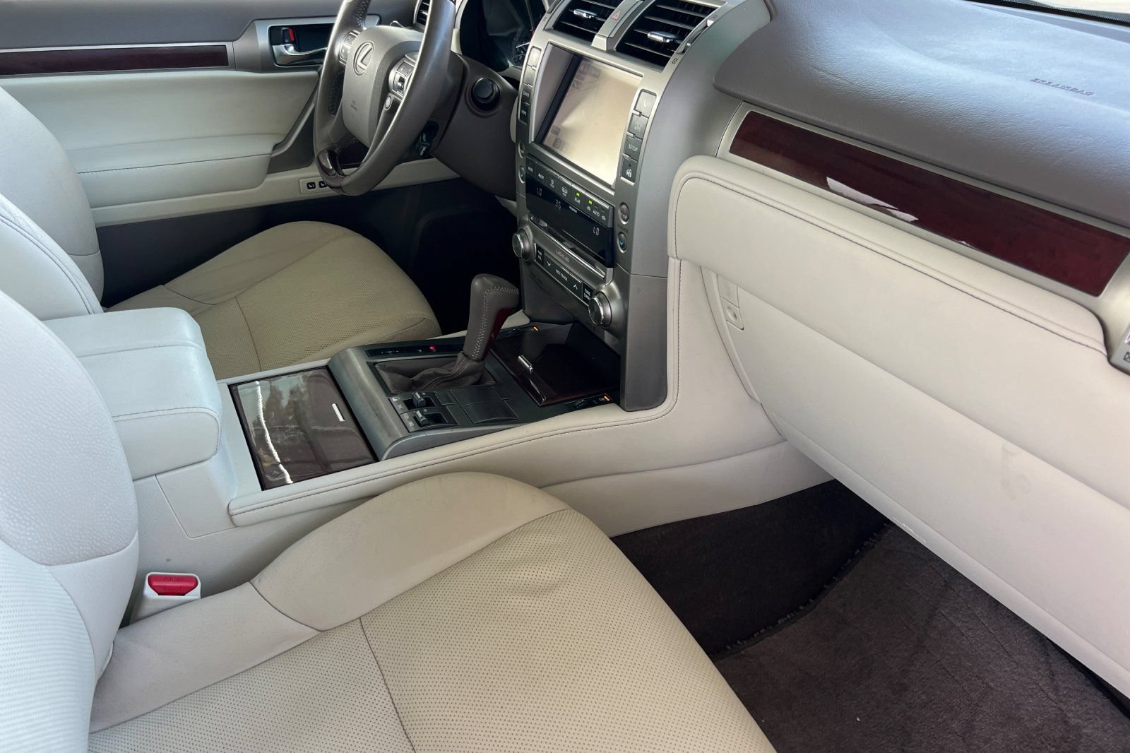 Used 2016 Lexus GX 460 w/ Premium Package AWD/4WD image 24