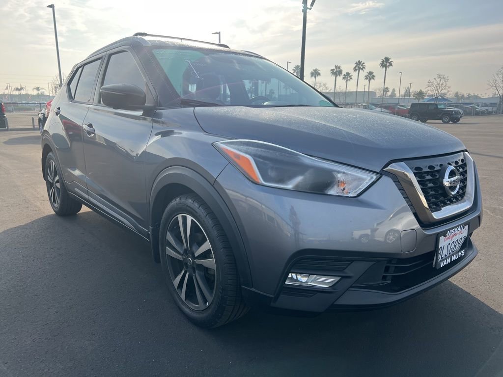 Used 2019 Nissan Kicks SR w/ SR Premium Package image 10