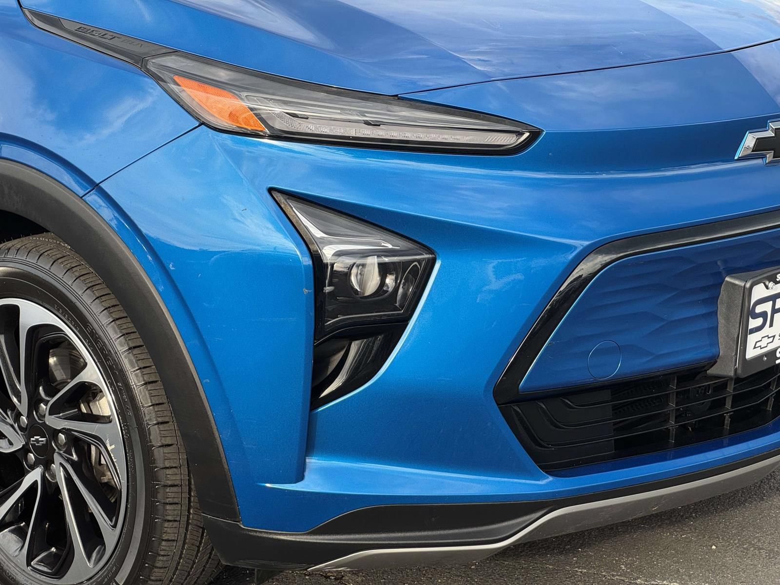 Used 2023 Chevrolet Bolt EUV Premier w/ Sun & Sound Package FWD image 29