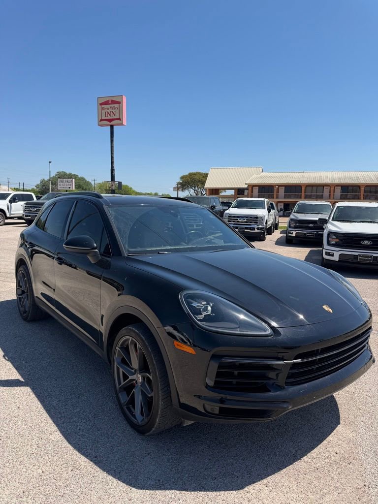 Used 2019 Porsche Cayenne image 3