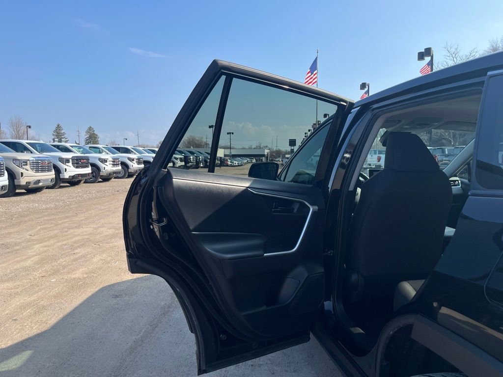 Used 2024 Toyota RAV4 LE image 28