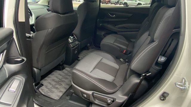 Certified 2025 Subaru Ascent Premium image 32