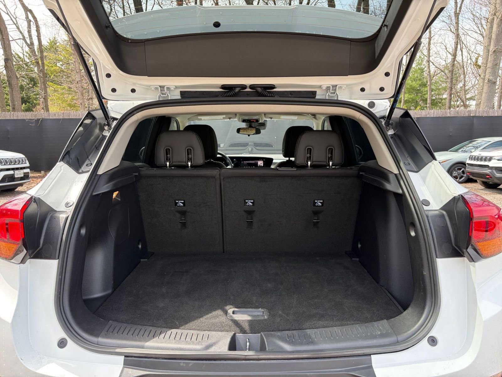 Used 2025 Buick Encore GX Preferred image 30