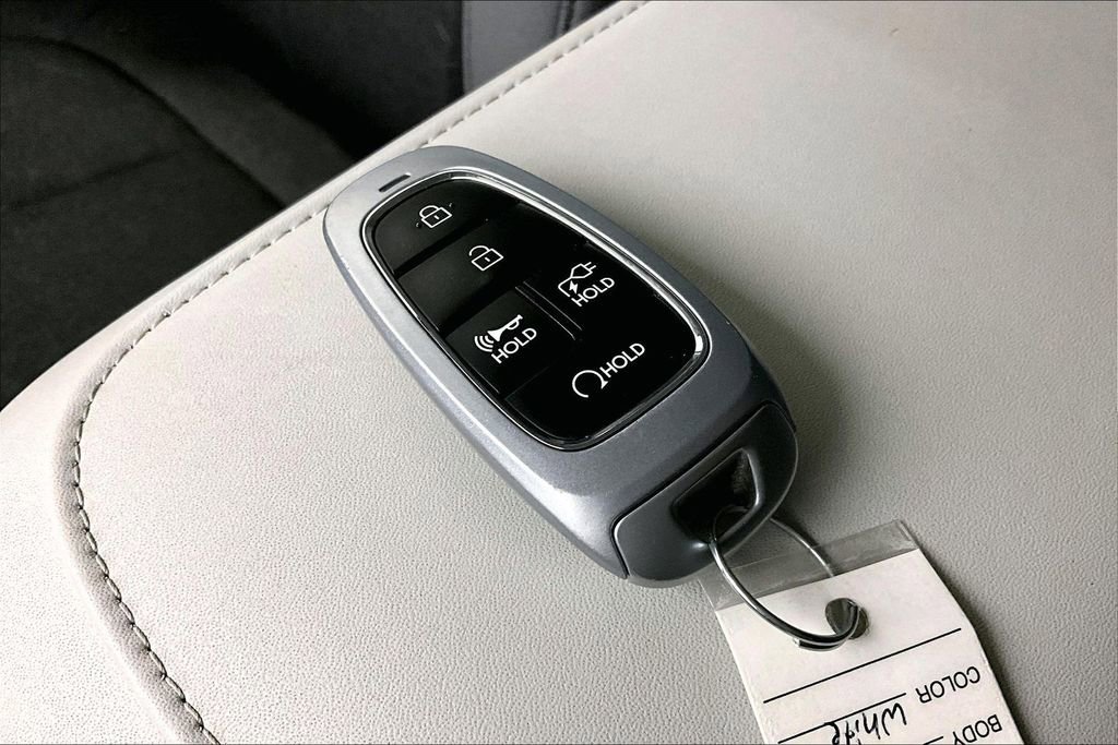 Used 2022 Hyundai Ioniq 5 SE w/ Cargo Package image 13