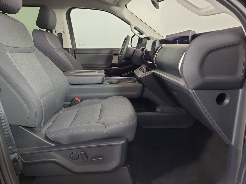 Used 2025 Ford Expedition Max Active AWD/4WD image 21