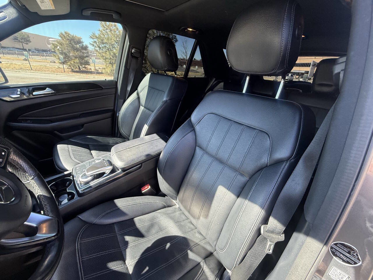 Used 2019 Mercedes-Benz GLE 400 GLE 400 4MATIC AWD 4dr SUV w/ Premium 1 Package image 12