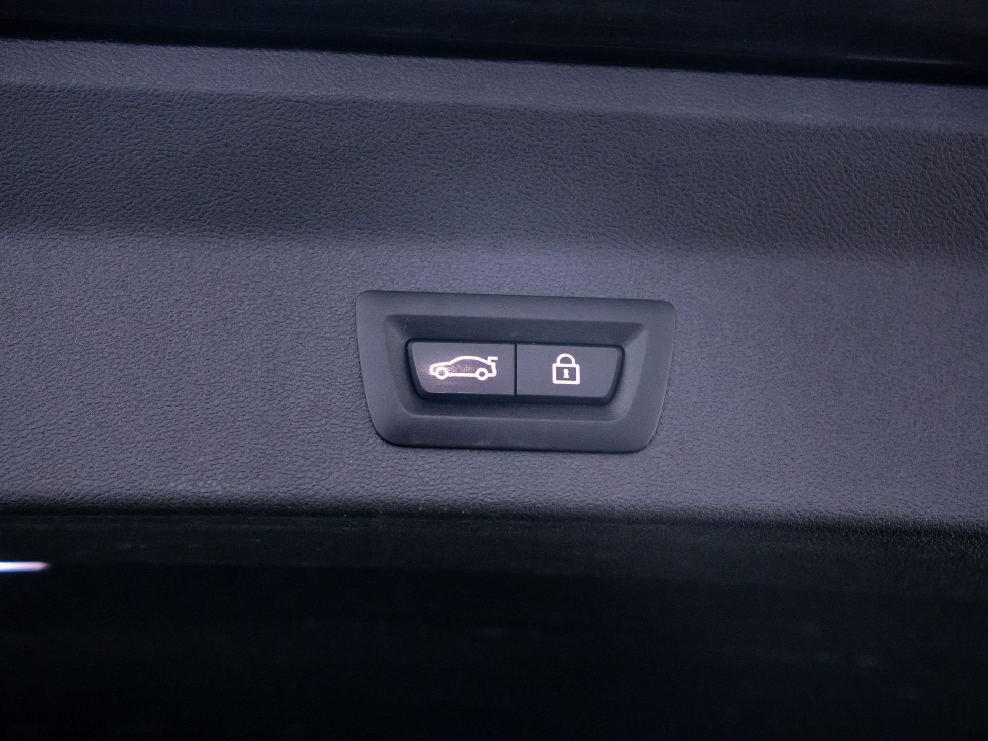 Used 2023 BMW X3 xDrive30i w/ M Sport Package AWD/4WD image 29