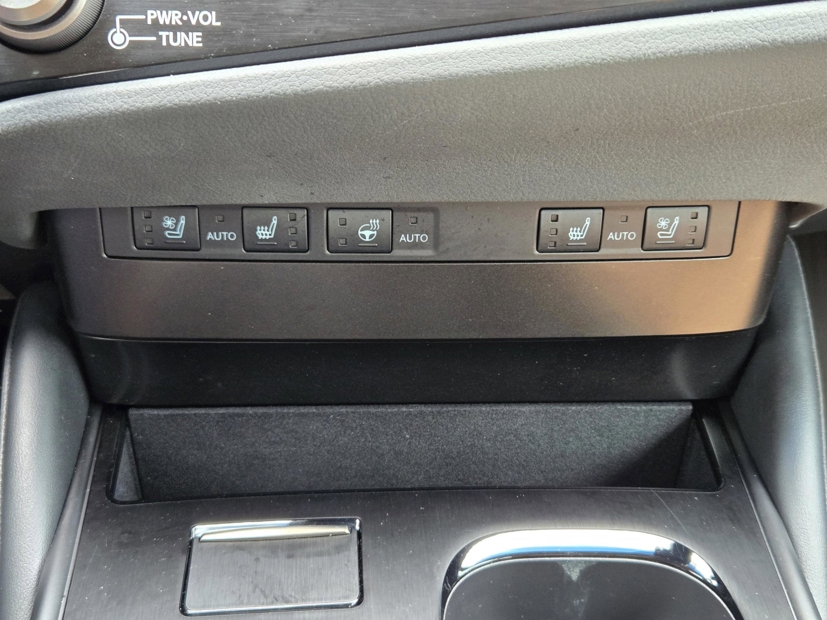 Used 2025 Lexus ES 350 w/ Premium Package FWD image 15