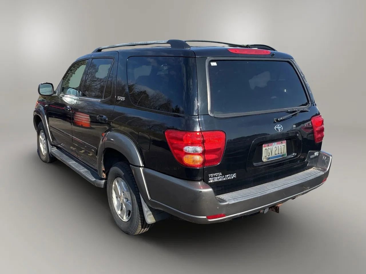 Used 2004 Toyota Sequoia SR5 image 5